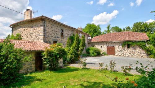 Gite des Chirons, 30mins Puy du Fou - Foto 2, Garden