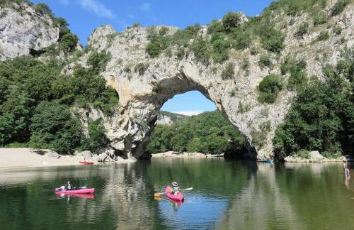 Escapade Ardéchoise - Parking Gratuit - Château à 2 pas - Foto 17