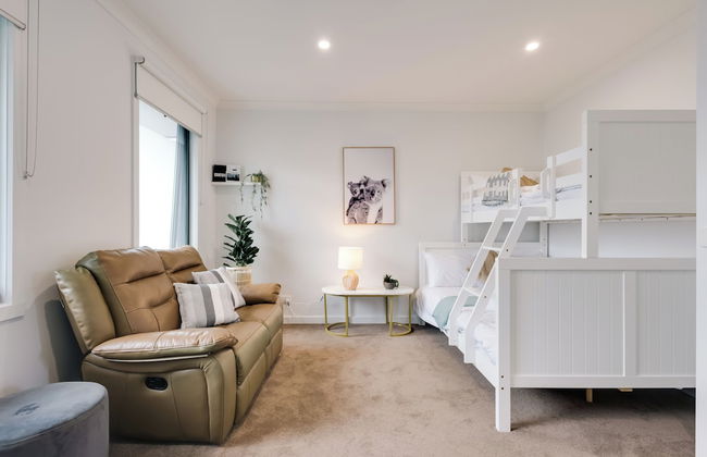 StayAU Stylish 4BR Home Ringwood - Foto 8