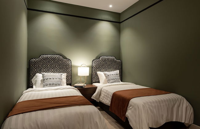 Ami Suites - Photo 6