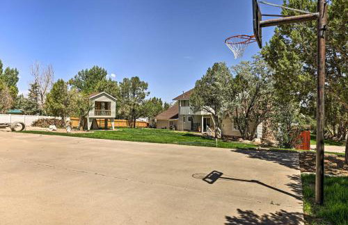 Cedar City Family Home with Game Room and Yard! - Foto 39