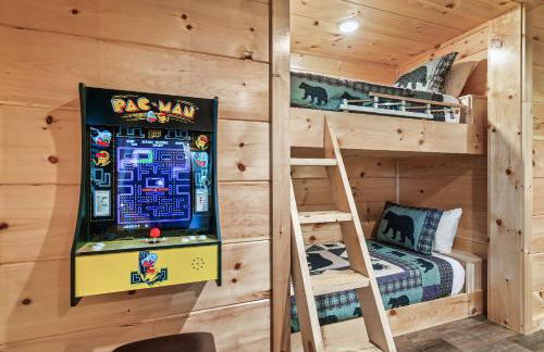 Mountains r Calling, Cozy Hideaway, King Beds, Hot-Tub, Arcade, EV Ready - Foto 33