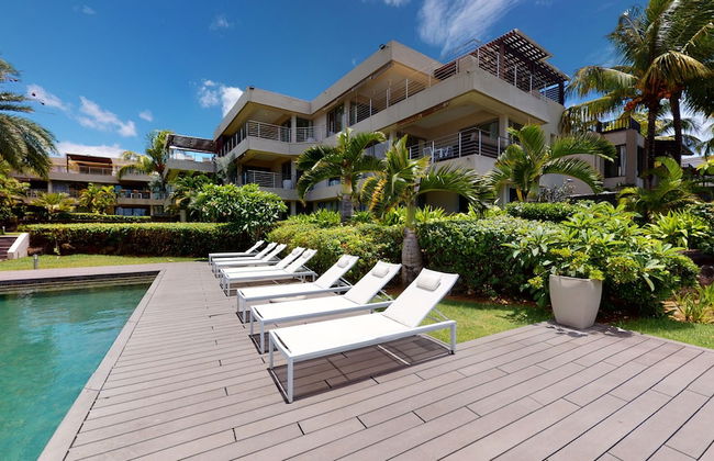 Bon Azur Beachfront Suites & Penthouses with LOV - Photo 51