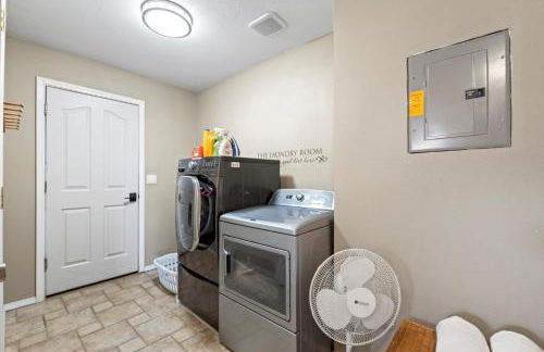 5BR Meridian Retreat Fire Pit BBQ Sleeps 12 - Foto 38