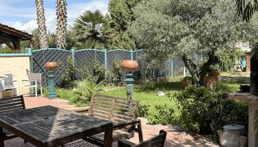 Amplio y Comodo Chalet en Zaragoza con pistas de tenis - Foto 2, Garden, Garden view