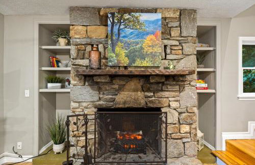 Chimney Rock Chalet Near Lake Lure! - Foto 25