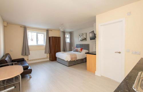 Saffron Studios - Photo 59