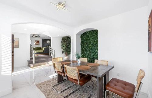 Mountains Views with Pool & Basketball, Relax & Play! - Foto 19