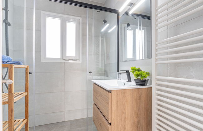 4 bedroom House in Castelló d'Empúries with private pool and garden - Photo 24