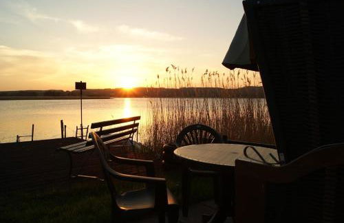 2 Raumwohnung mit sonniger Terrasse und Seeblick - Foto 1