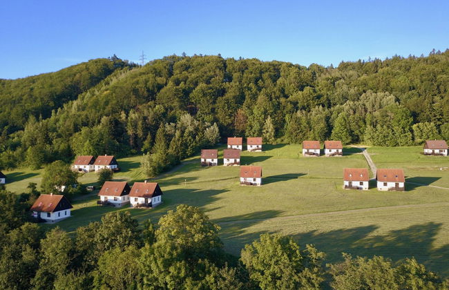 3 bedroom House in Stárkov with swimming pool and garden - Photo 31