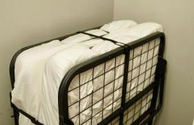 A Cabin in the City with a 5 Star Lush Backyard - Foto 32