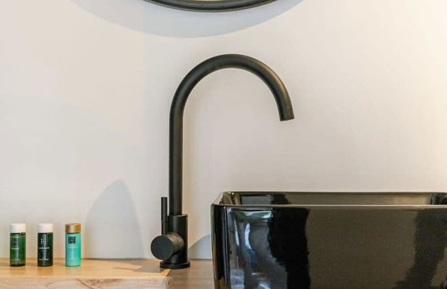 Industrial Apartment With Terrace in Antwerp - Photo 24