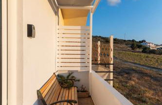 Kalamaki-Sunset - Scenic Sunset & Sea Views - Steps from Shore! - Foto 56