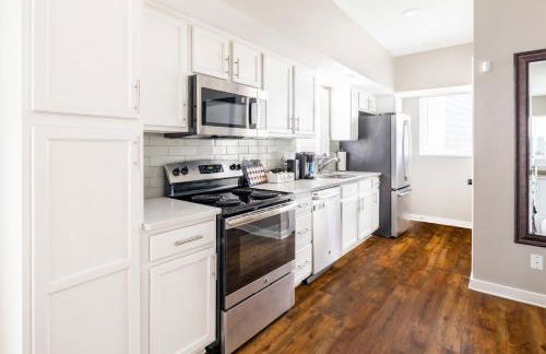 Luxury Downtown Townhome Private Garage Unit 9 - Foto 17