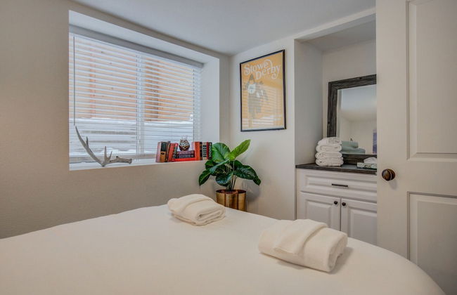 Trendy Urban Neighborhood & Dog-friendly Downtown - Photo 6