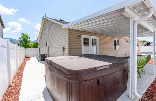 Fully Stocked Home with Hot Tub and Private Yard - Photo 45