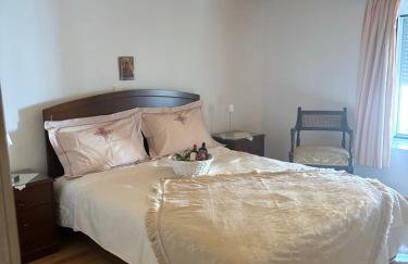 Amfipolis Root House - Photo 4