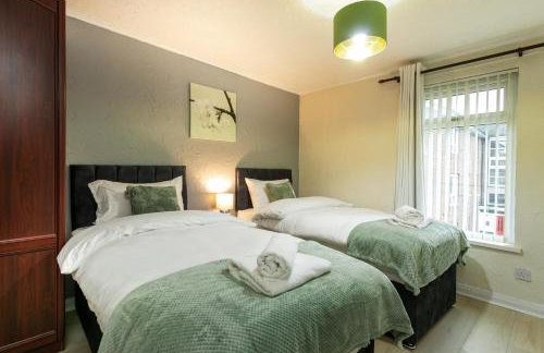 Woodhouse Stays for Contractor and Family Stay, Free Parking, Fast WiFi - Foto 31