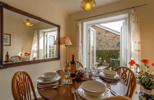 Fox Cottage - Photo 2