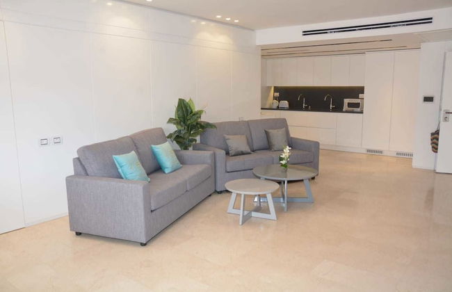 Renovated White 3BD next to Beach - Pool - Foto 16