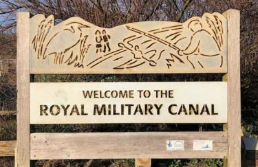 Restful and Cosy 4 Bed Home Minutes from the Beach - Foto 20