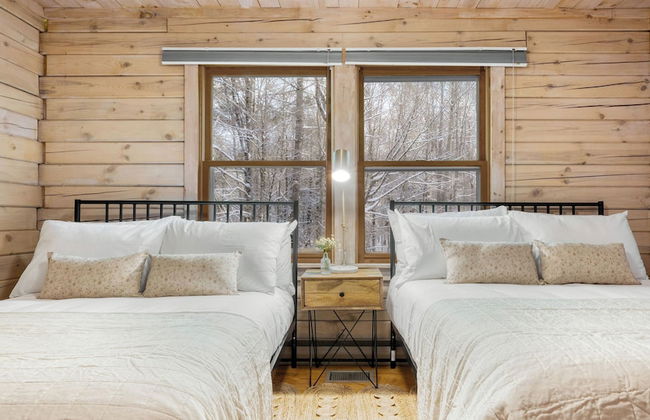 Half Moon by Avantstay 4BR Cabin w/ Large Deck & Yard w/ Patio & Outdoor Dining - Foto 36