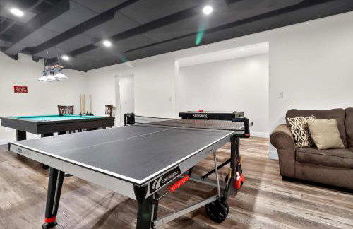 Grass Lake Retreat with Game Room & Fire Pit - Foto 23