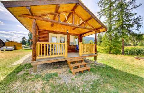 Cozy Farm Cabin - 9 Mi to Trout Creek! - Foto 2