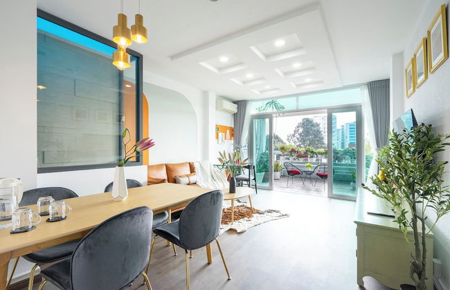 SAZI Church View Home - Free Nails/HairWash - Photo 75