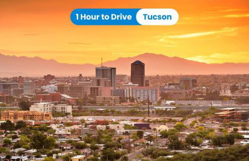 StayShores Chic Retreat – Pool HotTubSweet Sleep - Photo 57