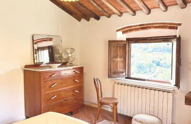 Renovated Tuscan Home overlooking Vineyards - Photo 16