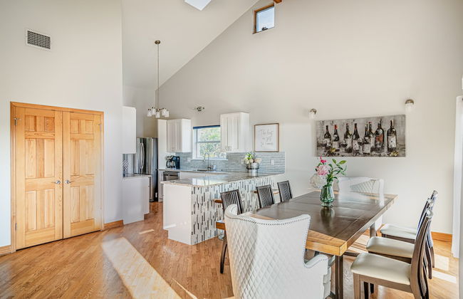 Lavish Lake Getaway - Foto 14