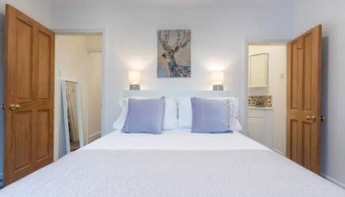 Charming Period Home near Surbiton with Garden - Foto 2