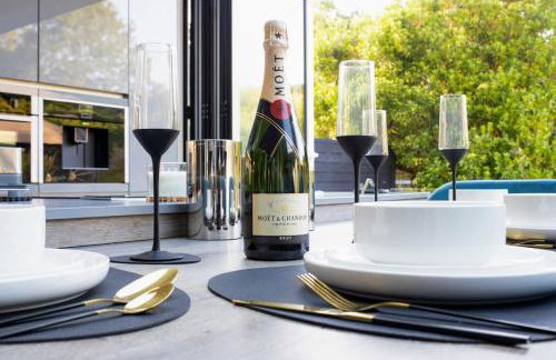 Luxury 4-Bedroom High-End Home, Includes Jacuzzi and Pool Table - Foto 46