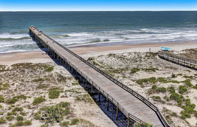 Fully Remodeled Condo with Atlantic Ocean View and Access to Private Fishing Pier by RedAwning - Foto 46