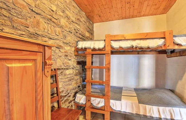 Rustic Holiday Home in Sainte-ode With Garden - Foto 2