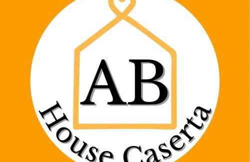 AB House Caserta - Reggia di Caserta e Stazione Fs a cinque minuti in auto - Photo 1