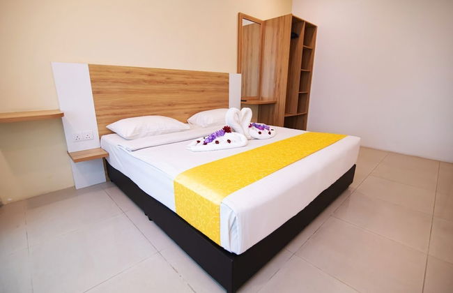 D'Embassy Serviced Residence Suites - Photo 17