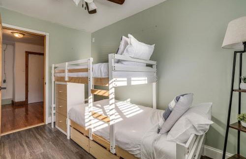 Secluded Home with Lake View in Delton! - Foto 21