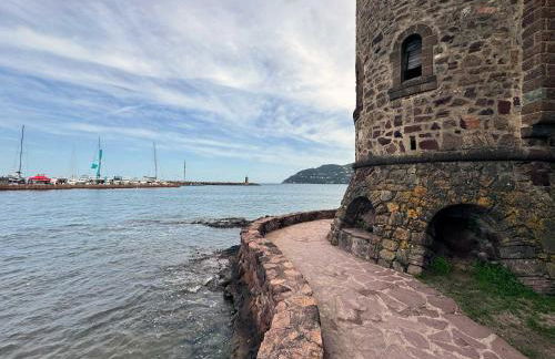 Luxury Family 2BR - Prime Location, Walk to Beach & Shopping, Sunny Balcony - By Totolulu Cannes Hoche - Foto 72