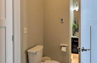 Regal River Retreat in the Heart of Yankton! - Foto 4