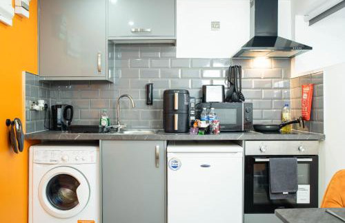 City Centre Studio With Self Check-In Washer Dryer WiFi & Netflix - Foto 2