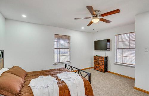 Near Lake Fork Home with Fire Pit in Yantis! - Foto 17