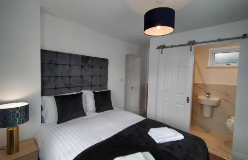 Sirius House - sleeps 7, driveway, garden - Photo 34