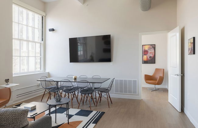 Unique Historic Experience Conveniently Located in the Heart of Cincinnati - Foto 73