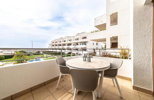 La Brisa del Mar 2BR app with seaview by OYOOSTAYS - Foto 16