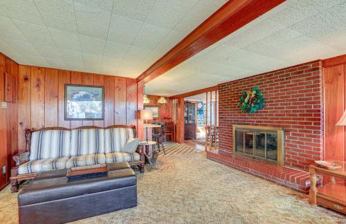 6 Mi to Manatee Springs! Family Riverfront Getaway - Foto 6