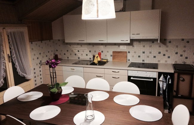 250 Year Old Swiss Chalet - Foto 10