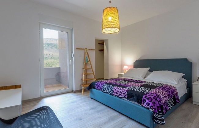 Serene Rural Villa With Pool, Sun Deck, and Children's Play Area - Foto 10